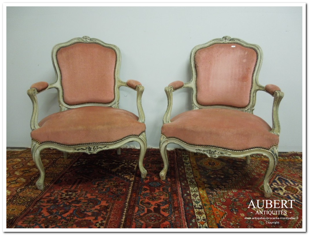 fauteuil de style L XV peint en gris patine meubles peints