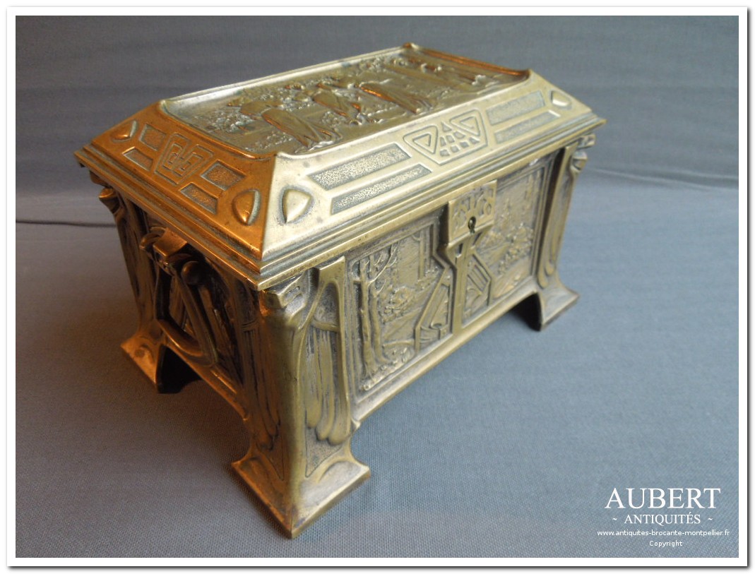 petit coffre bronze art nouveau antiquites aubert brocante montpellier sete achat vente succession